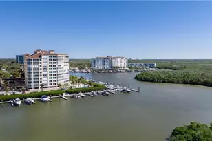 425 Dockside Dr, Naples, FL 34110 - Photo 10