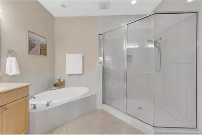 7116 Lemuria Cir #403, Naples, FL 34109 - Photo 18