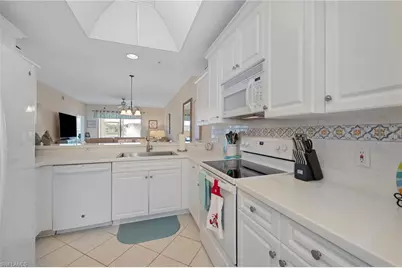 2810 Cypress Trace Cir #2112, Naples, FL 34119 - Photo 6