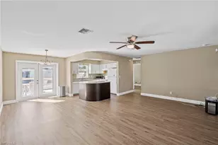 922 SE 27th Terrace, Cape Coral, FL 33904 - Photo 6