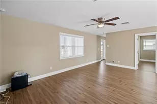 922 SE 27th Terrace, Cape Coral, FL 33904 - Photo 8