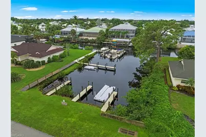27153 Barefoot Ln, Bonita Springs, FL 34135 - Photo 48