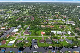 27153 Barefoot Ln, Bonita Springs, FL 34135 - Photo 44