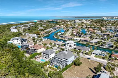 564 Spinnaker Dr, Marco Island, FL 34145 - Photo 10