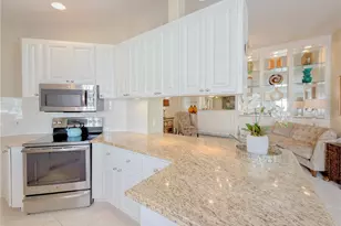 3356 Cayman Ln, Naples, FL 34119 - Photo 16