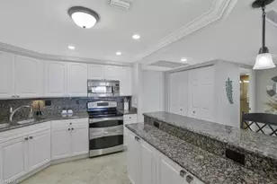 5 Bluebill Ave, Naples, FL 34108 - Photo 10