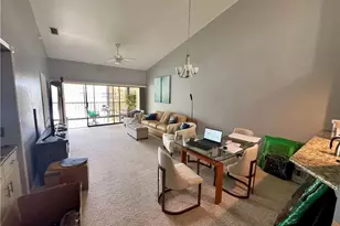 501 Lake Louise Cir, Naples, FL 34110 - Photo 6