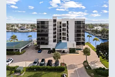 10420 Gulf Shore Dr #121, Naples, FL 34108 - Photo 4