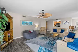 10420 Gulf Shore Dr, Naples, FL 34108 - Photo 18