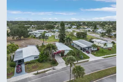 604 Charlemagne Blvd, Naples, FL 34112 - Photo 2