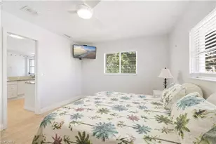 3461 Lakeview Dr, Naples, FL 34112 - Photo 30