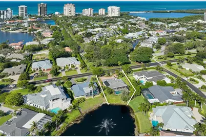 4916 Crayton Rd, Naples, FL 34103 - Photo 2