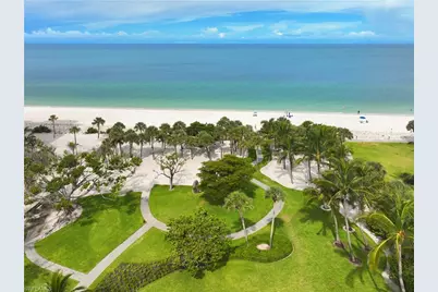 4916 Crayton Rd, Naples, FL 34103 - Photo 32