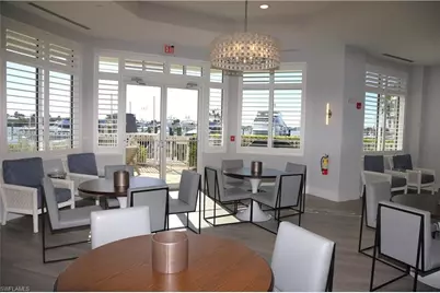 891 10th St S, Naples, FL 34102 - Photo 10