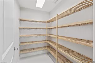 196 Indies Dr E, Naples, FL 34114 - Photo 18