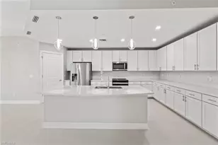 196 Indies Dr E, Naples, FL 34114 - Photo 14