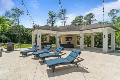 5420 Boxwood Way, Naples, FL 34116 - Photo 4