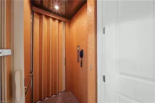 9220 Quartz Ln, Naples, FL 34120 - Photo 32