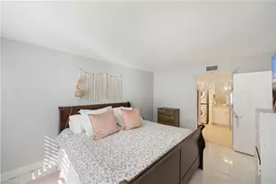 232 Palm Dr, Naples, FL 34112 - Photo 12