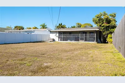 814 109th Ave N, Naples, FL 34108 - Photo 34