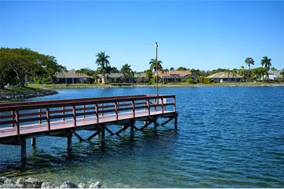 613 Squire Cir #204, Naples, FL 34104 - Photo 34