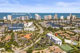 555 Park Shore Dr, Naples, FL 34103 - Photo 2