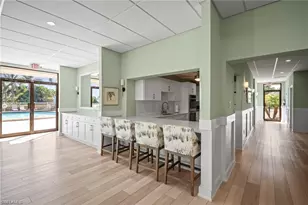 555 Park Shore Dr, Naples, FL 34103 - Photo 34