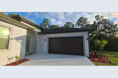 598 2nd St SE, Naples, FL 34117 - Photo 6