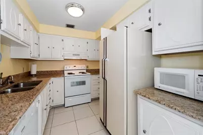 582 Broad Ave S #582, Naples, FL 34102 - Photo 10