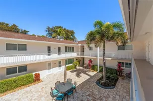 582 Broad Ave S, Naples, FL 34102 - Photo 24