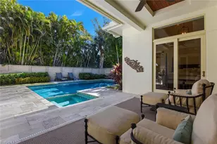 2250 Crayton Rd, Naples, FL 34103 - Photo 8