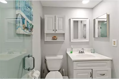 13 High Point Cir N #203, Naples, FL 34103 - Photo 16