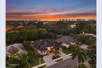 985 Spanish Moss Trl, Naples, FL 34108 - Photo 4