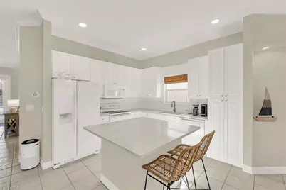 28327 Hidden Lake Dr, Bonita Springs, FL 34134 - Photo 12