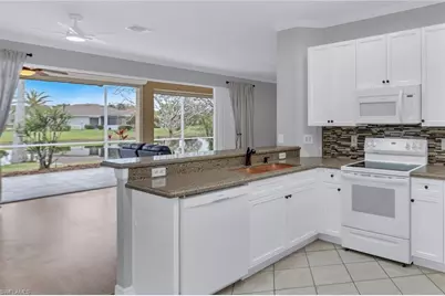 11239 Lakeland Cir, Fort Myers, FL 33913 - Photo 2