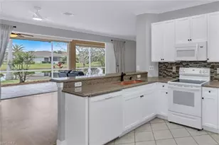 11239 Lakeland Cir, Fort Myers, FL 33913 - Photo 2