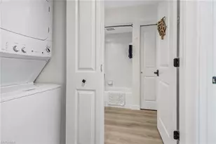 828 Gulf Pavilion Dr, Naples, FL 34108 - Photo 22