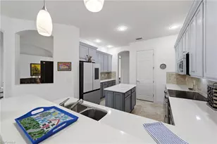 8207 Potomac Ln, Naples, FL 34104 - Photo 16