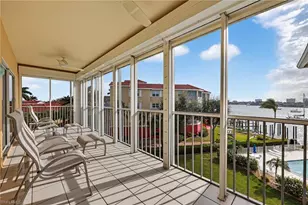 816 W Elkcam Cir, Marco Island, FL 34145 - Photo 18