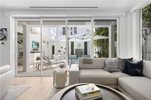 1021 6th St S, Naples, FL 34102 - Photo 10