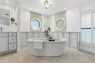 1911 SE 44th St, Cape Coral, FL 33904 - Photo 10