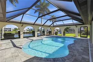 1911 SE 44th St, Cape Coral, FL 33904 - Photo 4