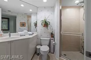 1060 Borghese Ln, Naples, FL 34114 - Photo 12