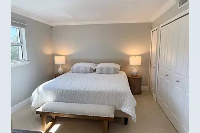 960 7th St S #202, Naples, FL 34102 - Photo 6