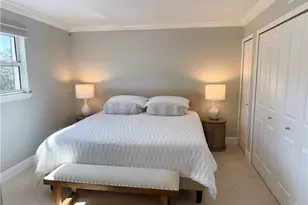 960 7th St S, Naples, FL 34102 - Photo 6