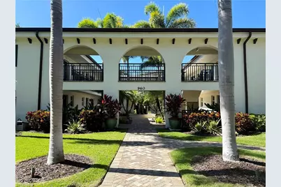 960 7th St S #202, Naples, FL 34102 - Photo 1