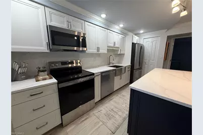 960 7th St S #103, Naples, FL 34102 - Photo 8