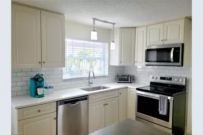 559 105th Ave N, Naples, FL 34108 - Photo 14