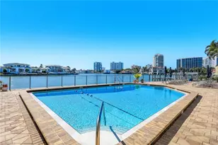 250 Park Shore Dr, Naples, FL 34103 - Photo 32