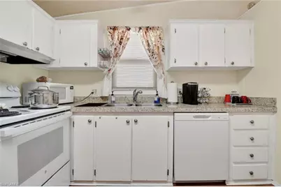 183 Oceans Blvd #183, Naples, FL 34104 - Photo 8